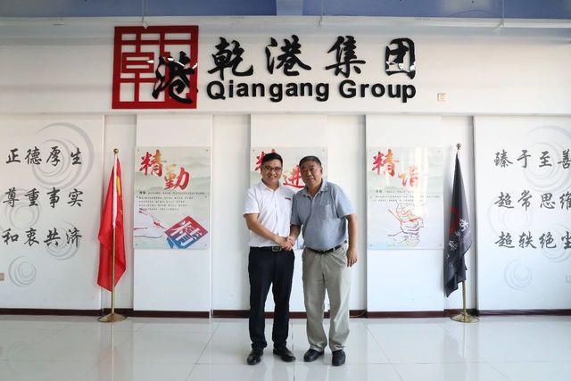 中科院專家與董事長合影